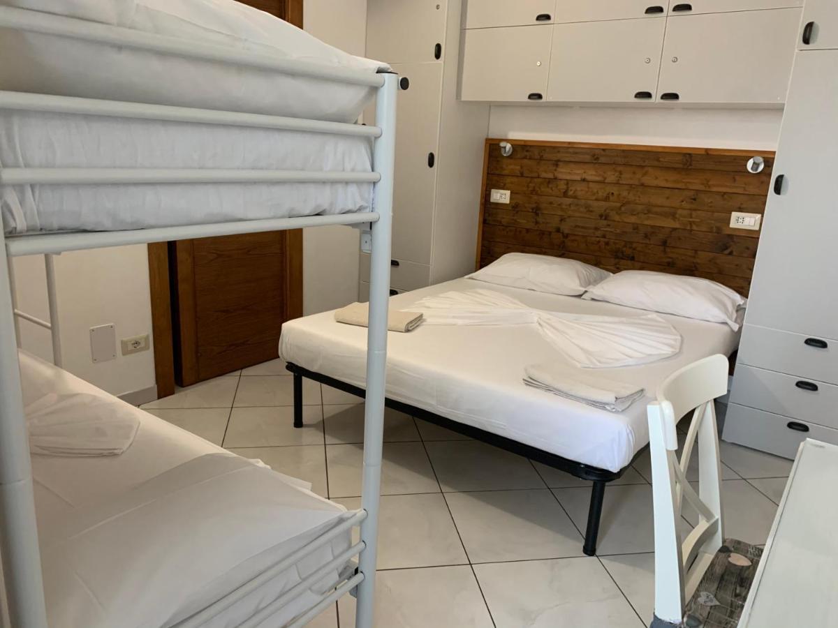 B&B Gli Archi Πίζα Εξωτερικό φωτογραφία