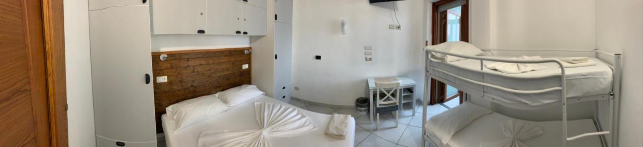 B&B Gli Archi Πίζα Εξωτερικό φωτογραφία